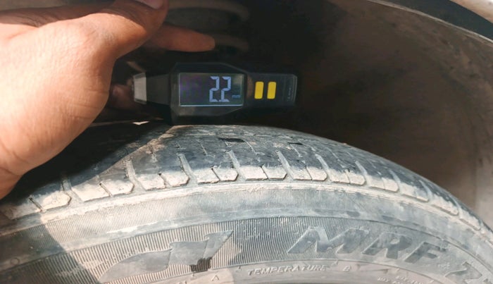 2014 Maruti Wagon R 1.0 LXI CNG, Petrol, Manual, 1,22,527 km, tyre