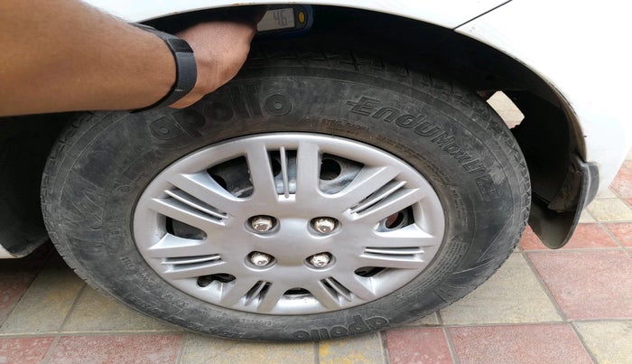 2010 Hyundai i10 SPORTZ 1.2 AT, Petrol, Automatic, 1,05,421 km, tyre