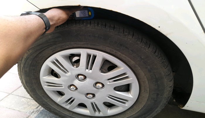 2010 Hyundai i10 SPORTZ 1.2 AT, Petrol, Automatic, 1,05,421 km, tyre