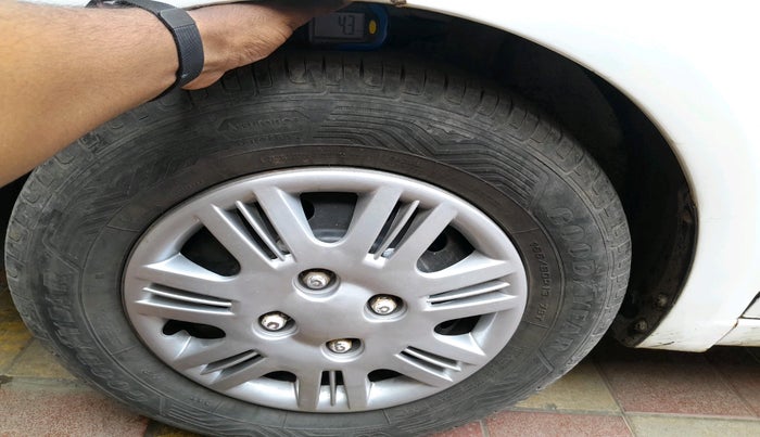 2010 Hyundai i10 SPORTZ 1.2 AT, Petrol, Automatic, 1,05,421 km, tyre