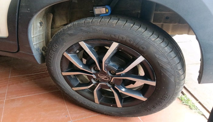 2017 Mahindra KUV 100 NXT K8 P 6 STR, Petrol, Manual, 44,631 km, tyre