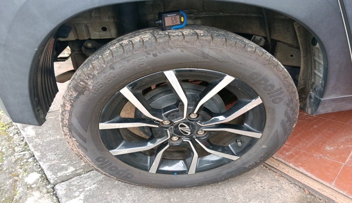 2017 Mahindra KUV 100 NXT K8 P 6 STR, Petrol, Manual, 44,631 km, tyre