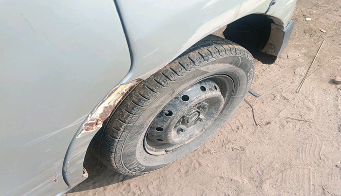 2013 Maruti Alto 800 LXI CNG, Petrol, Manual, 1,66,800 km, tyre