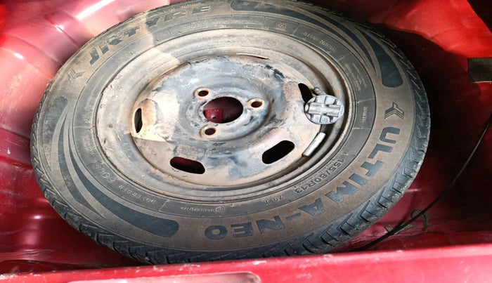 2016 Renault Kwid RXT 0.8, Petrol, Manual, 29,004 km, tyre