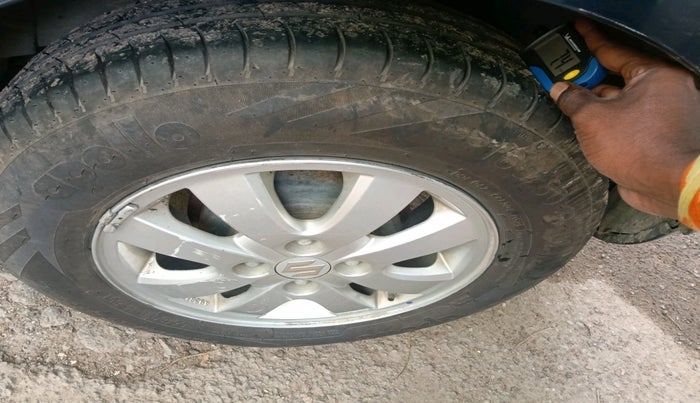 2010 Maruti Ritz ZXI, Petrol, Manual, 31,801 km, tyre