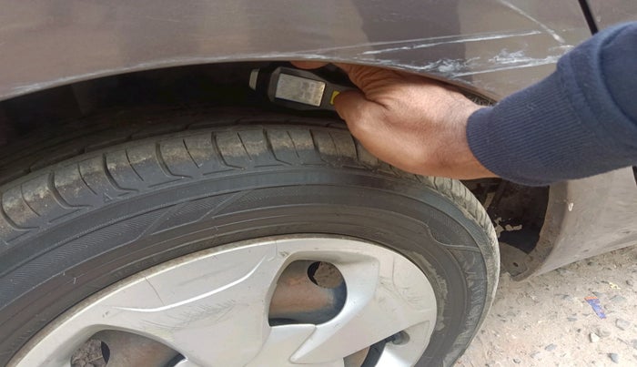 2018 Tata Tiago XT DIESEL, Diesel, Manual, 1,11,762 km, tyre