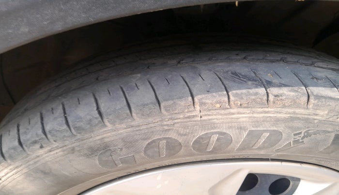 2018 Hyundai Creta S 1.4 DIESEL, Diesel, Manual, 1,03,290 km, tyre