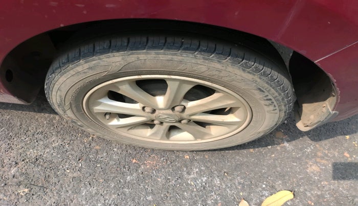 2016 Hyundai Grand i10 ASTA 1.2 KAPPA VTVT, Petrol, Manual, 1,49,000 km, tyre