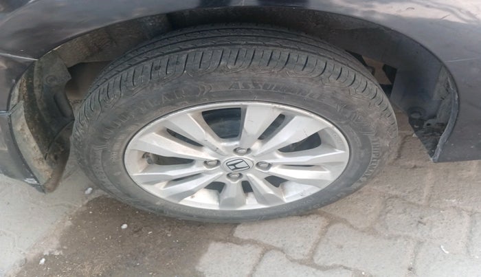 2012 Honda City 1.5L I-VTEC V MT, Petrol, Manual, 86,407 km, tyre