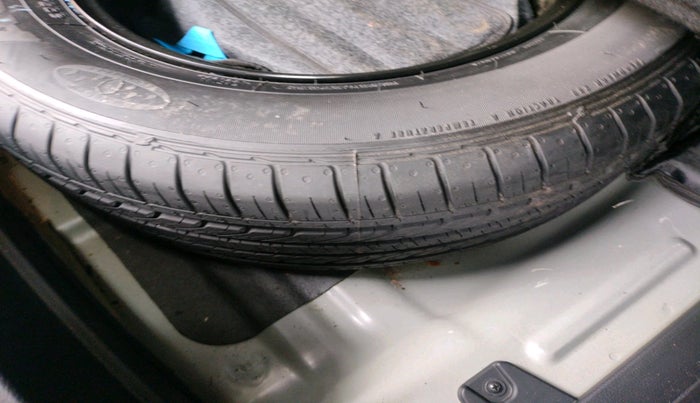 2020 KIA SELTOS HTK PLUS 1.5, Petrol, Manual, 44,407 km, tyre