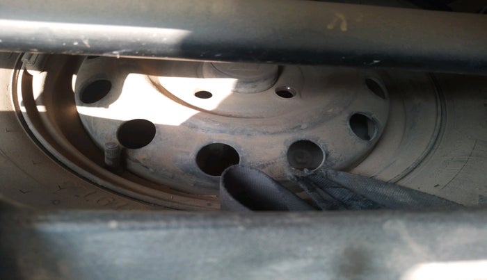 2016 Maruti Wagon R 1.0 LXI, Petrol, Manual, 1,58,480 km, tyre