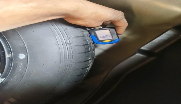 2021 KIA SONET HTX 1.0 IMT, Petrol, Manual, 24,507 km, tyre