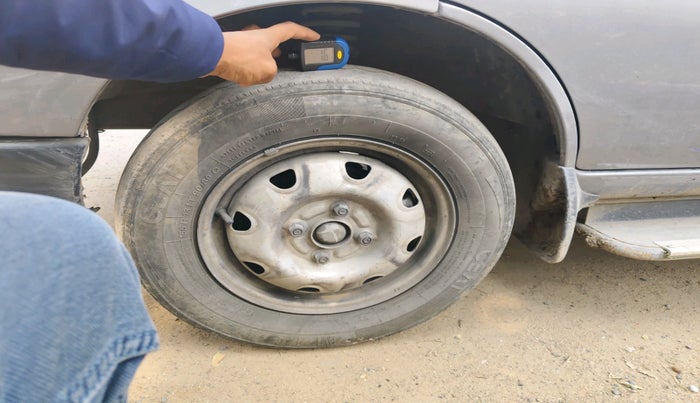 2020 Maruti Eeco 5 STR CNG WITH HTR, Petrol, Manual, 1,60,816 km, tyre