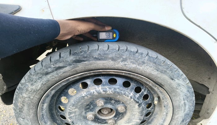 2015 Maruti Wagon R 1.0 VXI, Petrol, Manual, 79,857 km, tyre