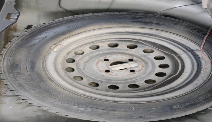 2014 Hyundai i20 ASTA 1.4 CRDI, Diesel, Manual, 1,42,501 km, tyre