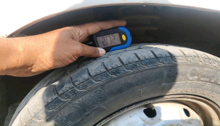 2011 Maruti Alto LXI, Petrol, Manual, 1,70,630 km, tyre