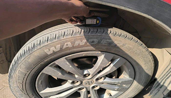 2018 Maruti Vitara Brezza ZDI, Diesel, Manual, 95,068 km, tyre