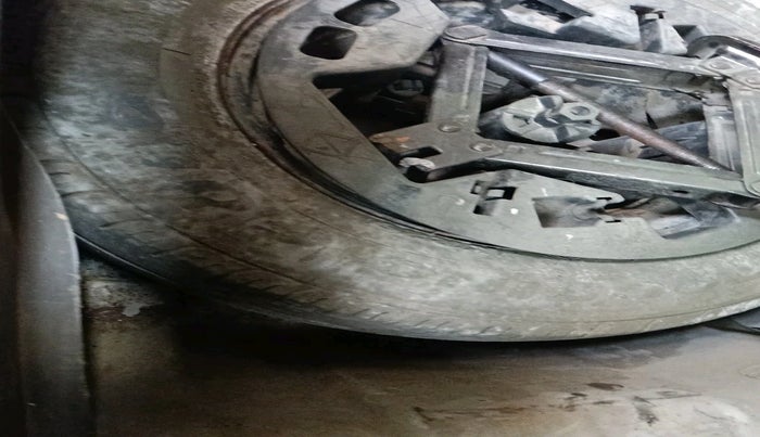 2012 Hyundai i10 MAGNA 1.2, Petrol, Manual, 32,423 km, tyre