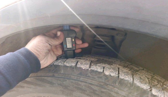 2018 Hyundai Creta E PLUS 1.4 DIESEL, Diesel, Manual, 1,83,161 km, tyre