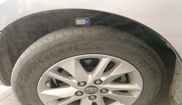 2018 Toyota Innova Crysta 2.8 GX AT 7 STR, Diesel, Automatic, 1,93,916 km, tyre