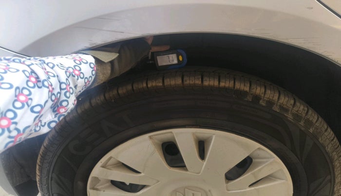 2014 Maruti Swift VXI, Petrol, Manual, 78,469 km, tyre