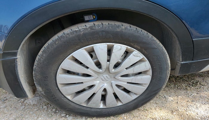 2021 Maruti S Cross SIGMA 1.5, Petrol, Manual, 1,00,191 km, tyre