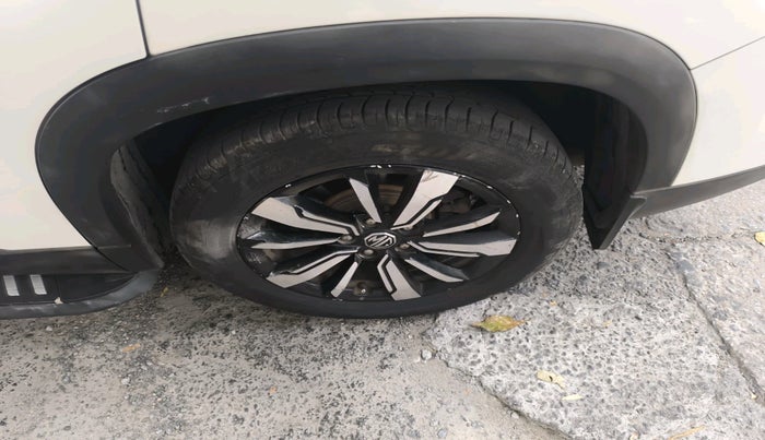 2020 MG HECTOR PLUS SHARP 2.0 DIESEL TURBO MT 6-STR, Diesel, Manual, 76,149 km, tyre