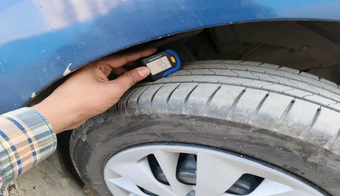 2017 Maruti Baleno DELTA CVT PETROL 1.2, Petrol, Automatic, 53,986 km, tyre