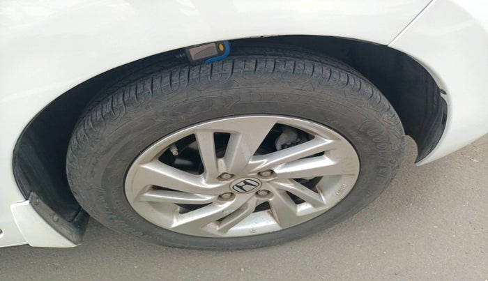 2015 Honda Jazz 1.2L I-VTEC V AT, Petrol, Automatic, 44,161 km, tyre