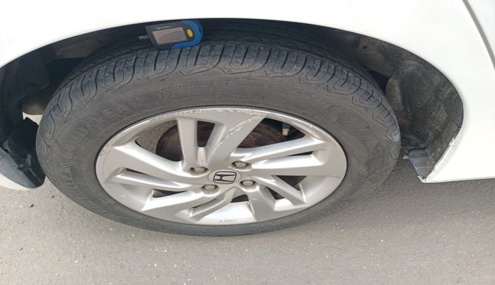 2015 Honda Jazz 1.2L I-VTEC V AT, Petrol, Automatic, 44,161 km, tyre