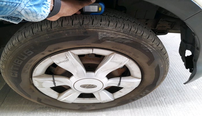 2013 Mahindra Xylo D4 BS-III, Diesel, Manual, 67,049 km, tyre