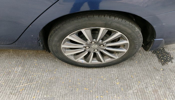 2019 Maruti Ciaz ALPHA  AT 1.5 SHVS PETROL, Petrol, Automatic, 28,934 km, tyre