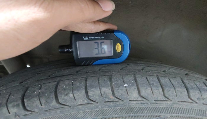 2014 Maruti Wagon R 1.0 VXI, Petrol, Manual, 63,582 km, tyre