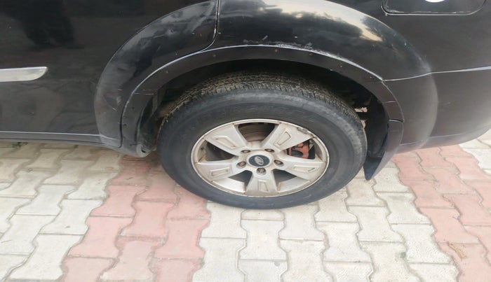 2012 Mahindra XUV500 W8 AWD, Diesel, Manual, 1,27,246 km, tyre