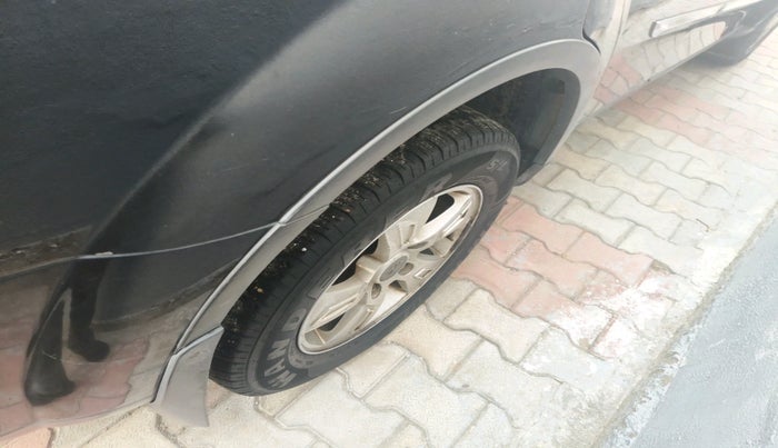 2012 Mahindra XUV500 W8 AWD, Diesel, Manual, 1,27,246 km, tyre