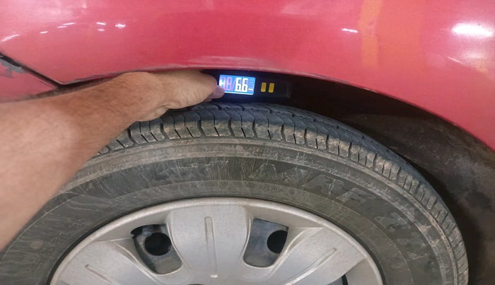 2010 Hyundai i10 SPORTZ 1.2, Petrol, Manual, 74,691 km, tyre