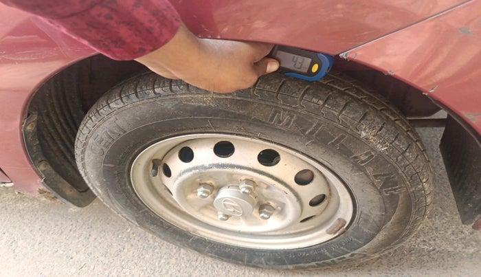 2014 Hyundai Eon D-LITE+, Petrol, Manual, 16,062 km, tyre