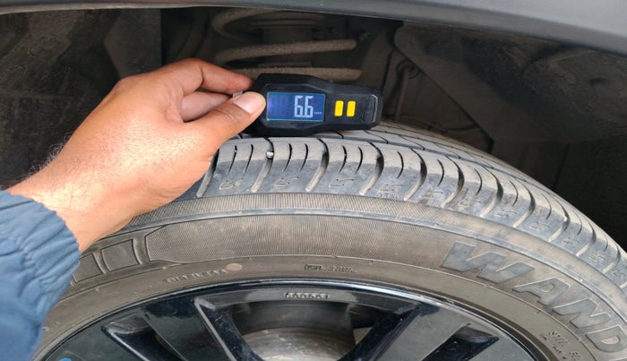 2019 Maruti Vitara Brezza ZDI AMT, Diesel, Automatic, 31,118 km, tyre