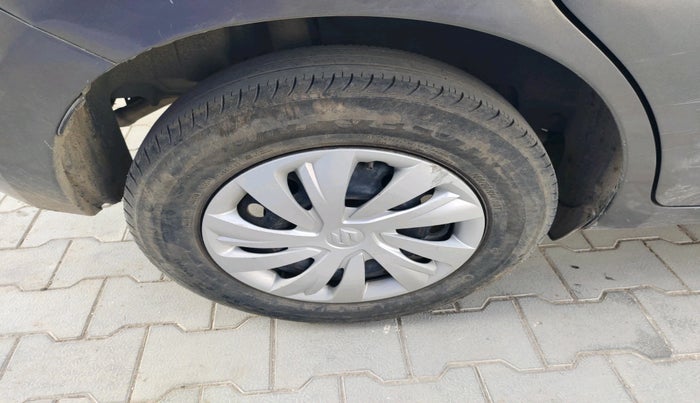 2024 Maruti Swift VXi, Petrol, Manual, 21,057 km, tyre