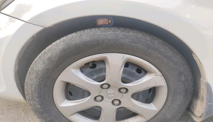 2012 Hyundai Verna FLUIDIC 1.6 VTVT EX, Petrol, Manual, 1,91,607 km, tyre