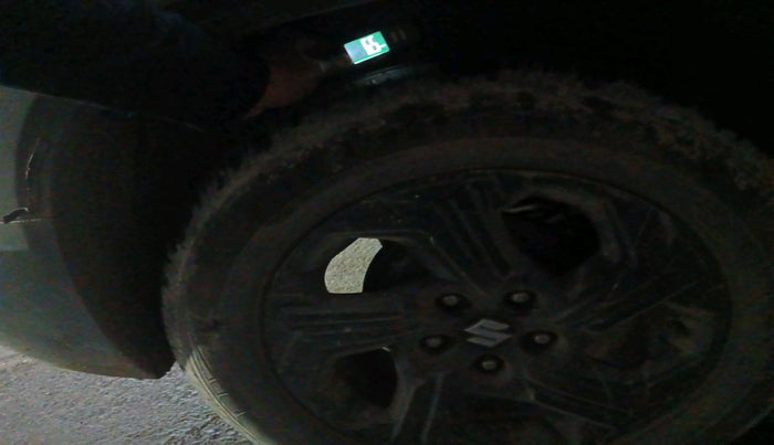 2022 Maruti BREZZA ZXI SMART HYBRID , Petrol, Manual, 36,748 km, tyre