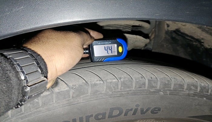 2021 Skoda KUSHAQ STYLE 1.0L TSI AT, Petrol, Automatic, 55,005 km, tyre