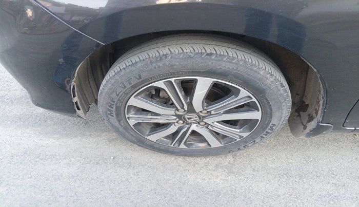 2023 Honda Amaze 1.2L I-VTEC VX, Petrol, Manual, 60,851 km, tyre