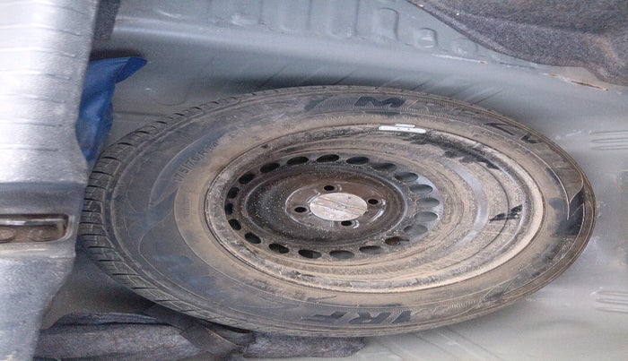 2023 Honda Amaze 1.2L I-VTEC VX, Petrol, Manual, 60,851 km, tyre