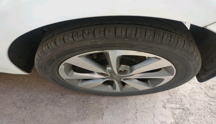 2017 Hyundai Elite i20 ASTA 1.4 CRDI, Diesel, Manual, 1,12,728 km, tyre