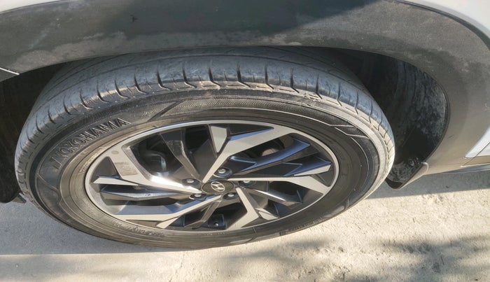 2021 Hyundai Creta SX (O) AT 1.5 DIESEL, Diesel, Automatic, 87,413 km, tyre