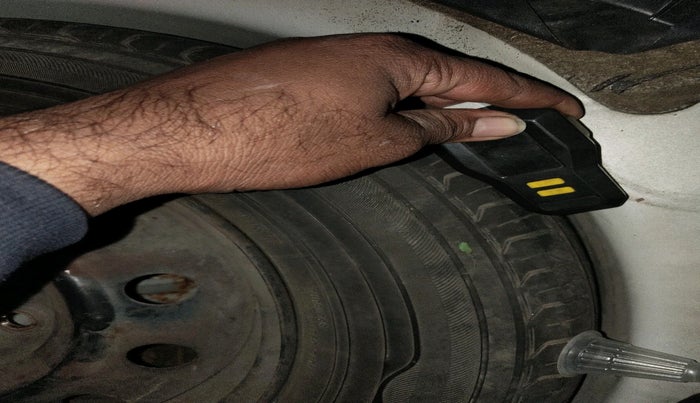 2011 Maruti Ritz VXI, Petrol, Manual, 78,703 km, tyre