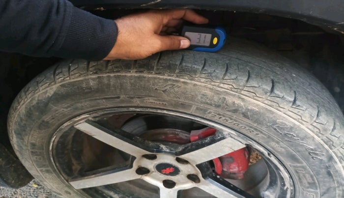 2017 Maruti Vitara Brezza VDI (O), Diesel, Manual, 1,00,223 km, tyre