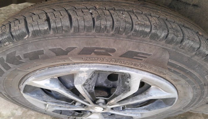 2021 Maruti Dzire VXI, Petrol, Manual, 75,000 km, tyre