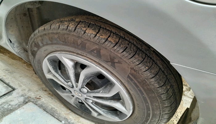 2021 Maruti Dzire VXI, Petrol, Manual, 75,000 km, tyre